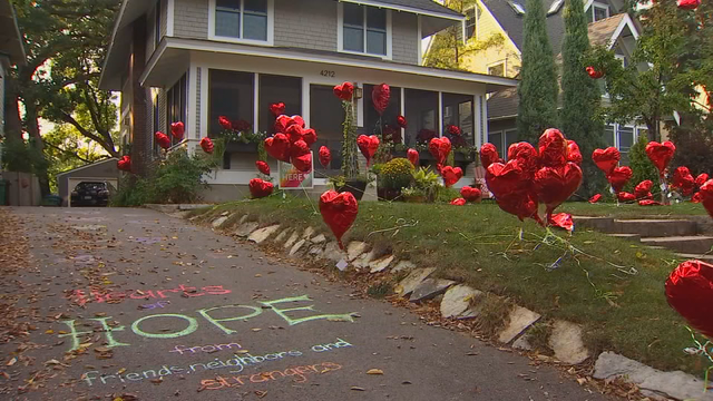 Mail carrier brings hope to woman after cancer diagnosis