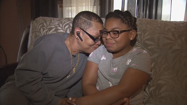 10-year-old girl saves grandmother's life