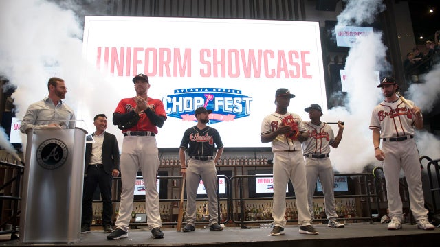 Atlanta Braves show off new 2019 uniforms