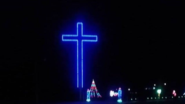 Southwest Missouri town reconsidering removal of Christian cross