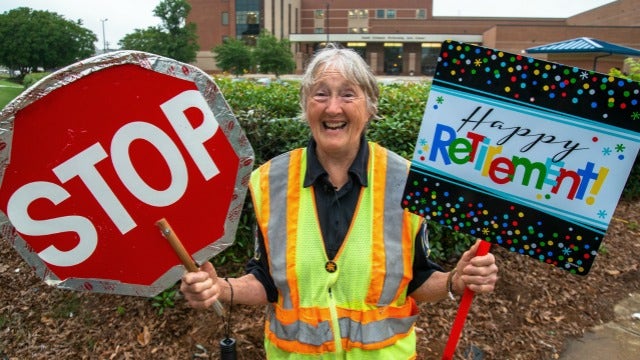 Gwinnett County crossing guard retiring after nearly 50 years