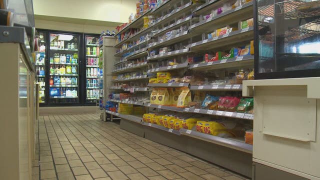 7-Eleven owner in Ohio confronts teen thief with kindness