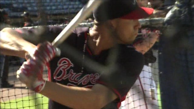 Braves Trade Simmons to Angels for Aybar, Pitching Prospects