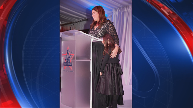 Falcons player gives back to military widow