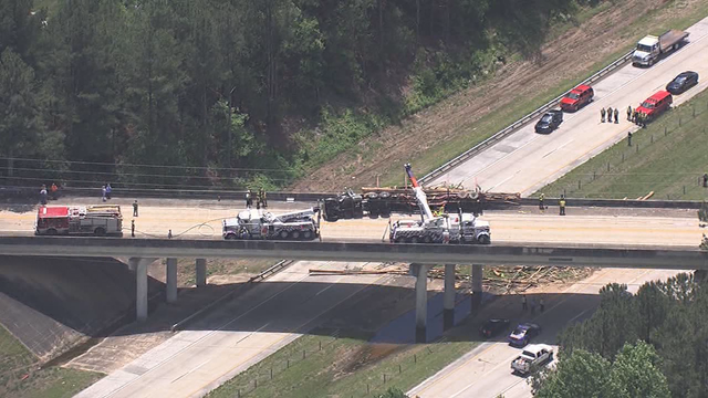 I-575 back open after logs spilled onto roadway