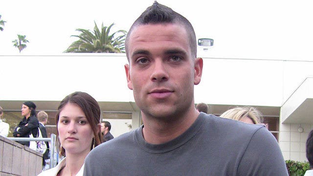 'Glee' actor Mark Salling admits to possessing child porn