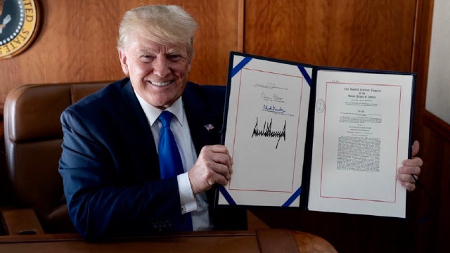 Georgia lawmakers praise President Trump for signing disaster relief bill