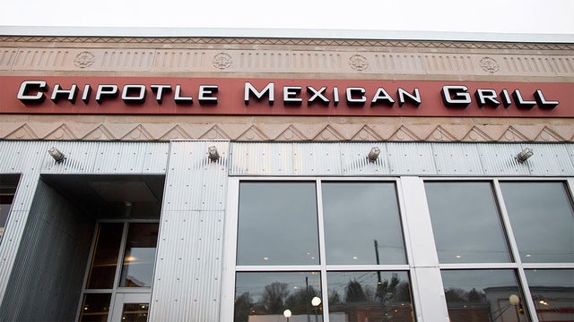 Chipotle offering free guac for National Avocado Day