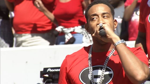 Read Ludacris' rider from his G-Day Game performance