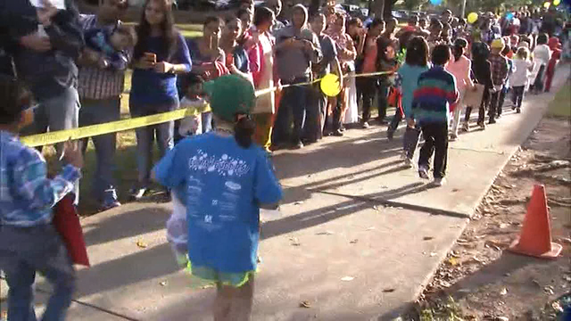 Students hold vocabulary parade in Dunwoody