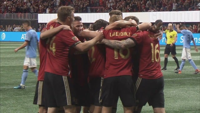 Bunbury scores late PK, Revolution tie Atlanta United 1-1