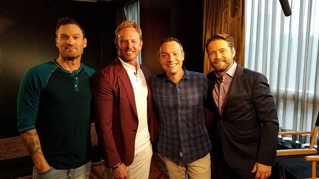 '90210' stars head back to the iconic zip code