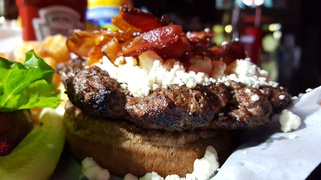 Burgers with Buck: George's in Virginia Highland