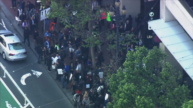 Uber, Lyft drivers plan hold strike across US and in London