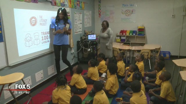 ESPN host Maria Taylor reads to Atlanta children
