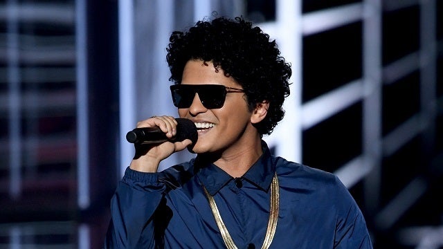 Bruno Mars to provide Thanksgiving meals for 24,000 people in Hawaii