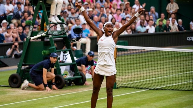 Coco Gauff, 15, avoids 2 match points in Centre Court win