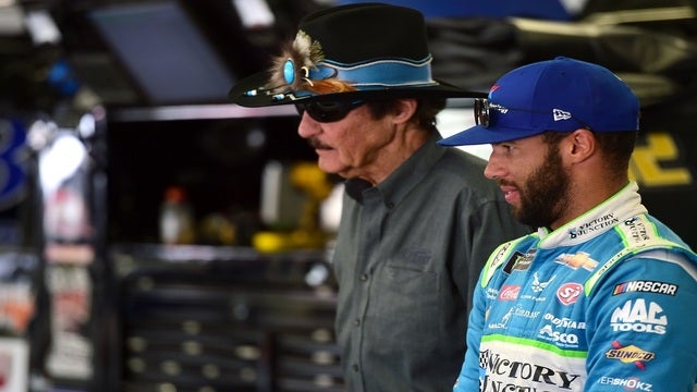 NASCAR driver Bubba Wallace prepares to make good on Twitter wager