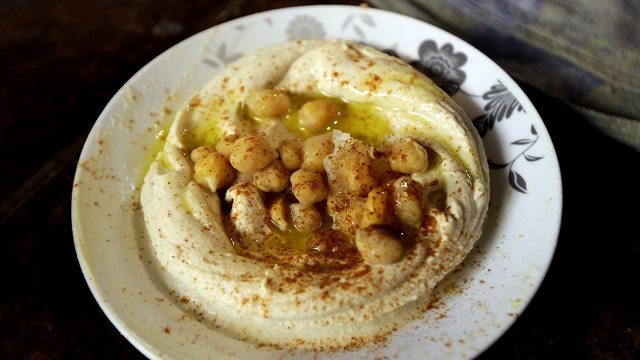 Eat more hummus: Chickpeas used in popular snack are good for Earth's soil, report says
