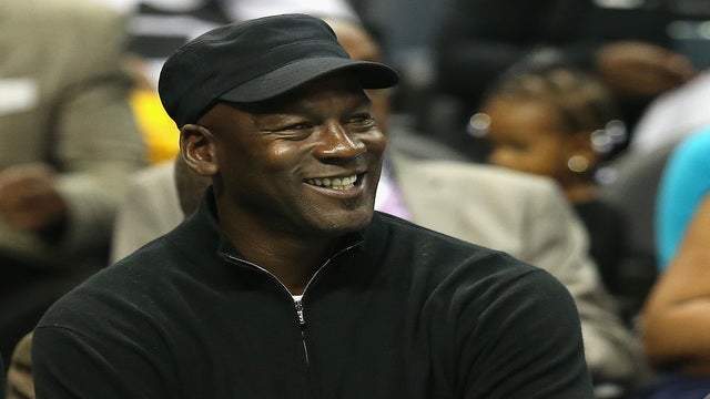 Michael Jordan returns home, meets with hurricane victims