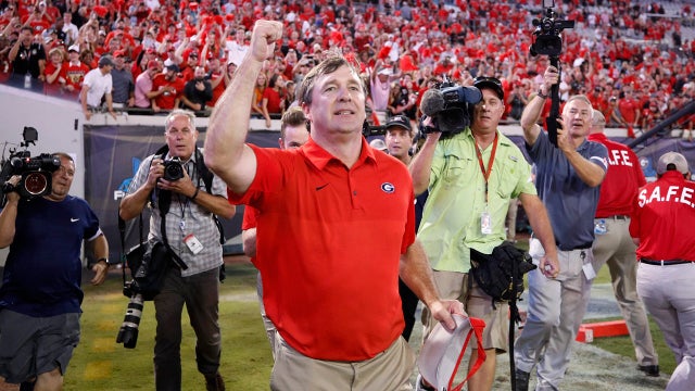 No. 3 Georgia thumps rival Florida 42-7 in 'Cocktail Party'