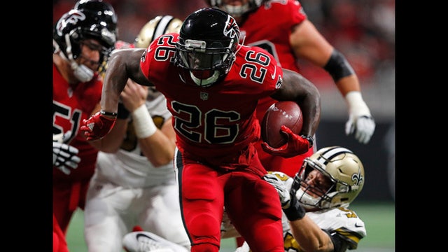 Falcons running back Tevin Coleman in concussion protocol