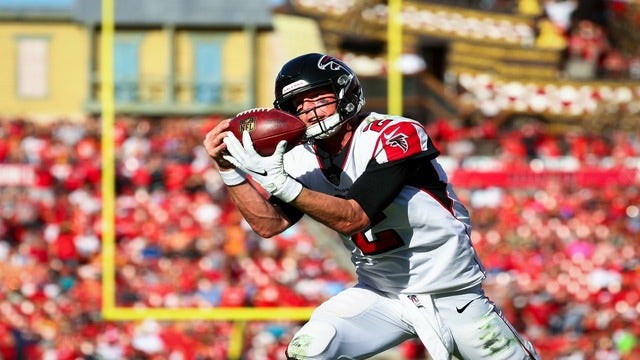 Ryan has TD catch, 2 TD passes; Falcons beat Bucs 34-32