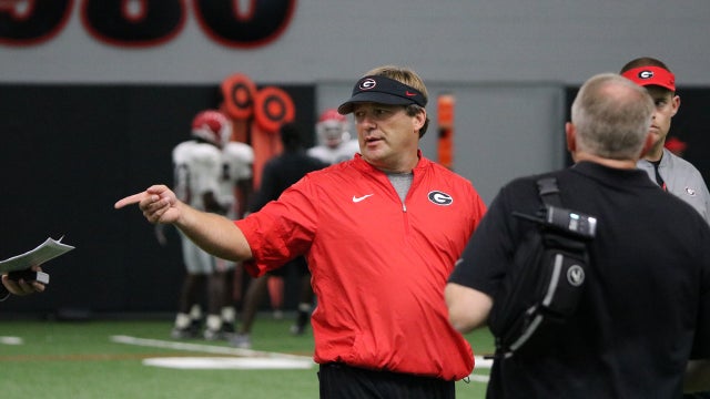 Kirby Smart wants his team to follow Chase Elliott's example