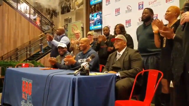 5-star lineman Salyer commits to UGA