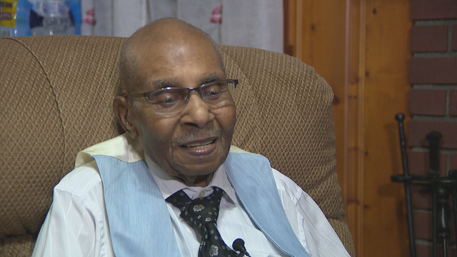 Georgia WWII veteran celebrates 100th birthday