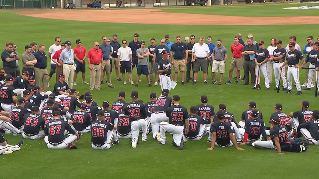 Braves hold first full squad Spring Training workout