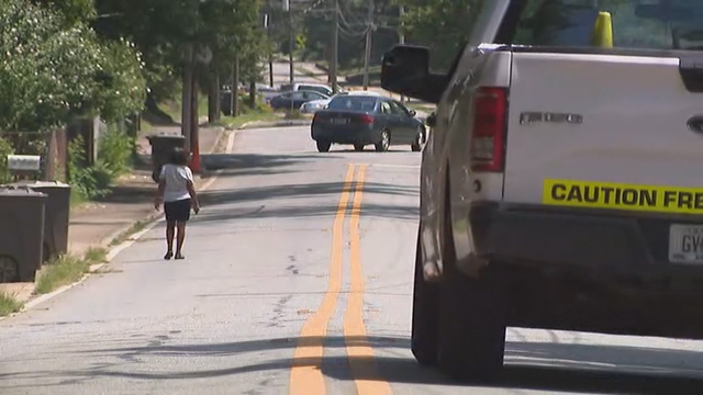 Crash and shooting in middle of Cartersville intersection