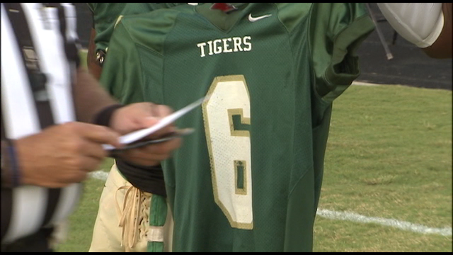 Adairsville Football Team Remembers One of Their Own