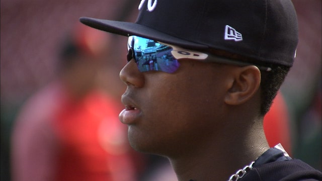 Braves sign Acuña to contract extension