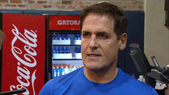 Cuban discusses Mavs national anthem plans, calls Trump a "Twitter troll"