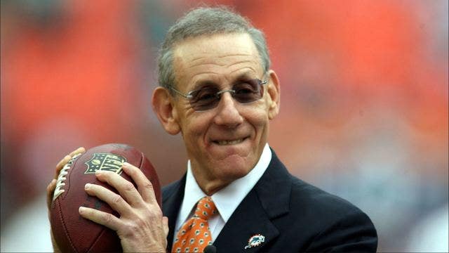 Miami Dolphins owner: NFL players who kneel during anthem are 'smart young men of character'
