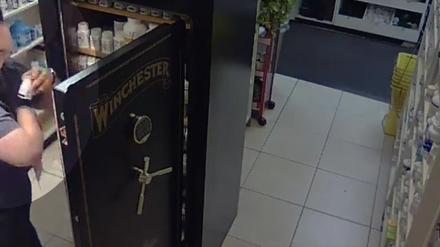 Video shows pharmacy tech stuffing pills down shirt, deputies say