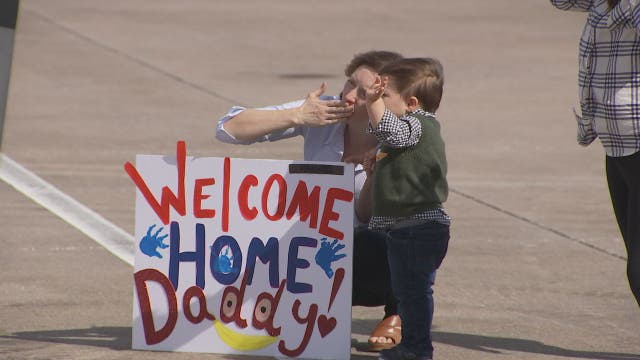 Airmen return from Middle East just in time for holidays