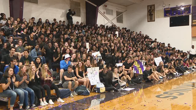 Team of the Week pep rally at Lakeside High School