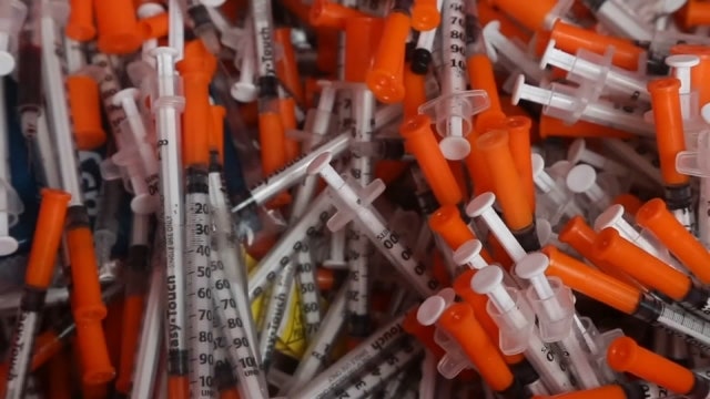 Overdoses, suicides shorten expected lifespans in US