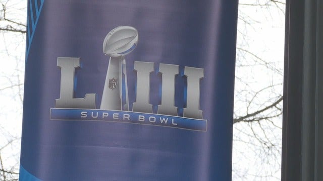 Pepsi, Coke vie for publicity days before Super Bowl