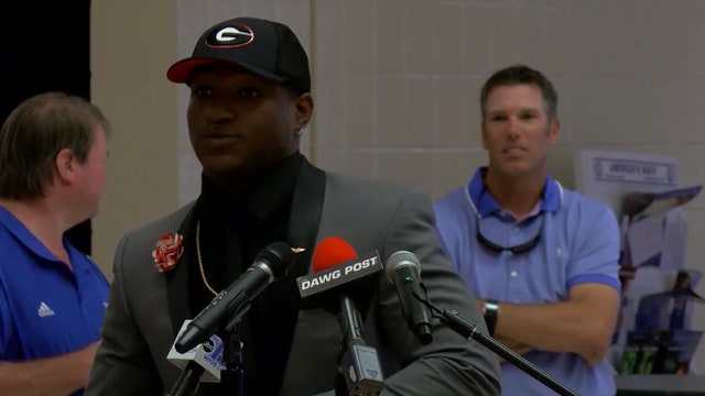 Georgia running back injured in practice