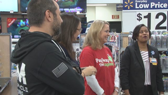 Lady Gaga's foundation helps parents at Christmas