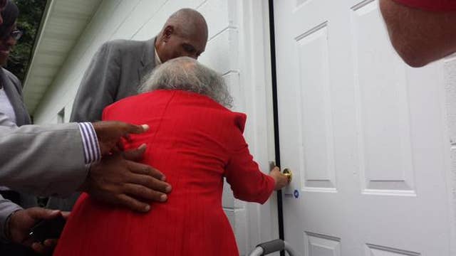 103-Year-Old Woman Returns to Church After Being Banned