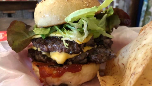 Burgers with Buck: El Super Pan