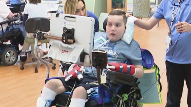 Chicago area teen battling cancer tests new wheelchair for freedom