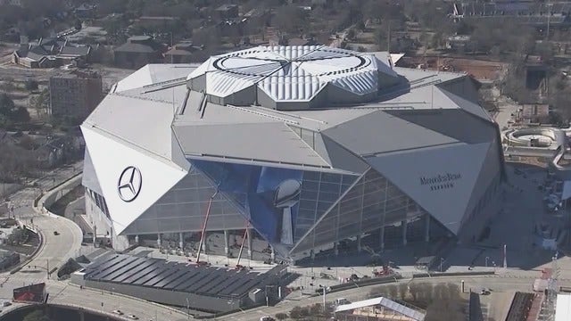 Patriots, Rams earn Super Bowl berths with OT wins