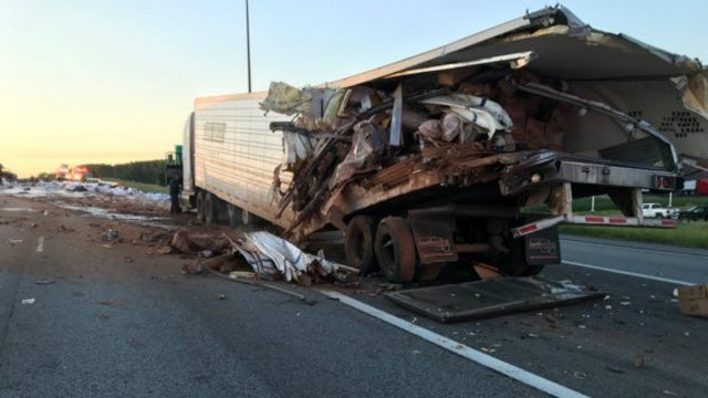 Crash spills cocoa powder, batteries on freeway in Indiana