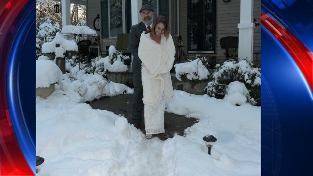 Georgia couple has dream 'white wedding'