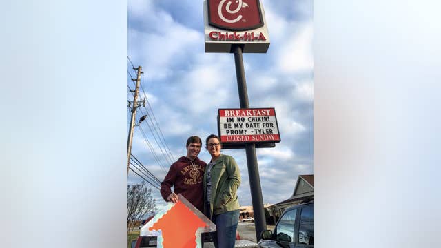 Carroll County High School student orders up special "promposal"